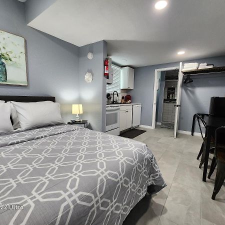 Private Getaway Studio ! Lakeland Exterior photo